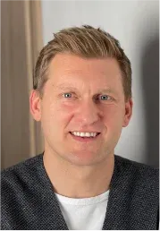Portrait-Foto von Sandro Fetscher
